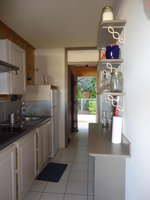 Charmant Studio Saint-Gilles-les Bains Kültér fotó